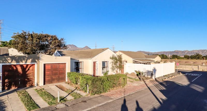 3 Bedroom Property for Sale in Victoria Park Western Cape